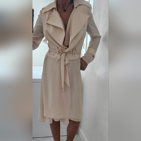 PH5 Ivory Tulle Underlay With Short Notched Collar Tie-Waist Dress Jacket - Picture 7 of 12